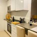 Residencia Jardin Del Rio 마르베야